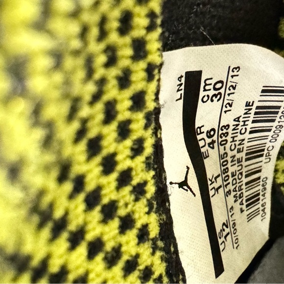 The Jordan 10 Retro Venom Green - Picture 12 of 13